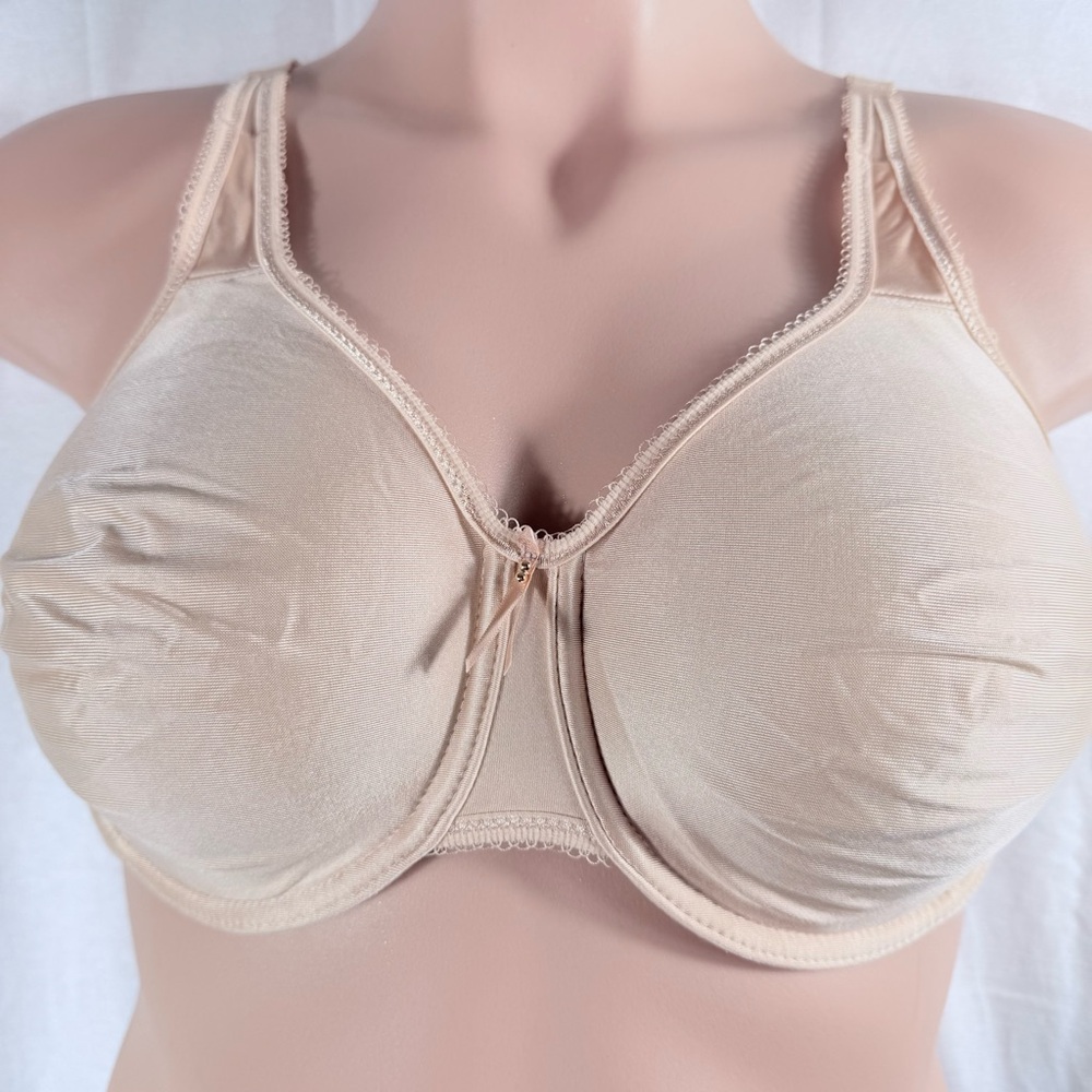 Wacoal Basic Beauty Full Figure Seamless Unlined Underwire Bra Beige 36DD 855192